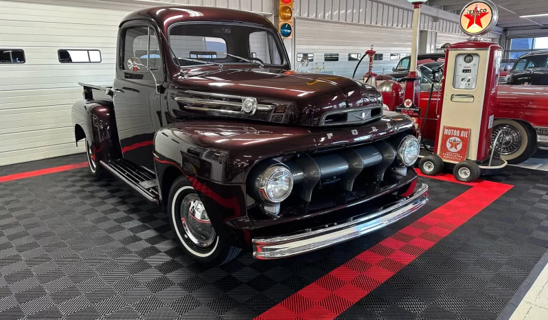 
								1952 Ford F-100 full									