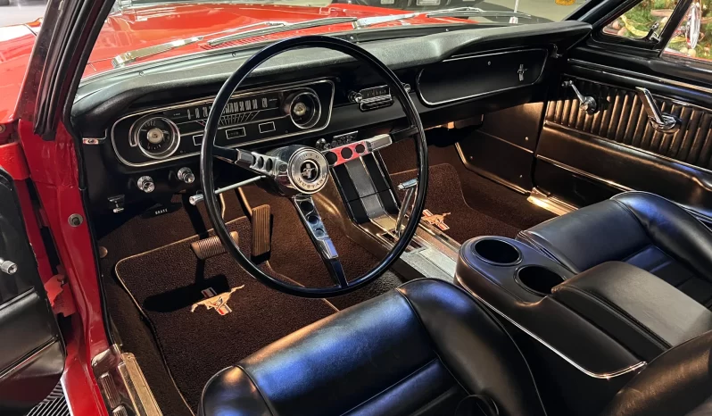 
								1965 Ford Mustang full									