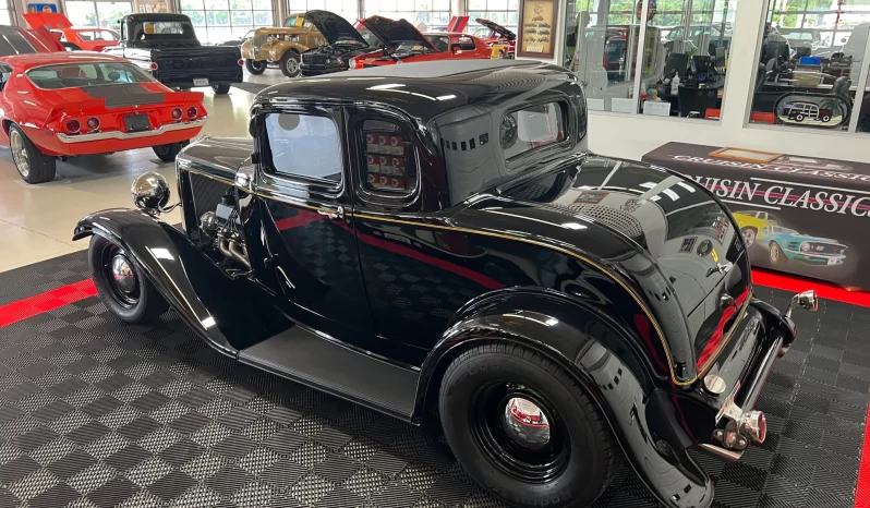 
								1932 Ford Coupe 5-Window full									