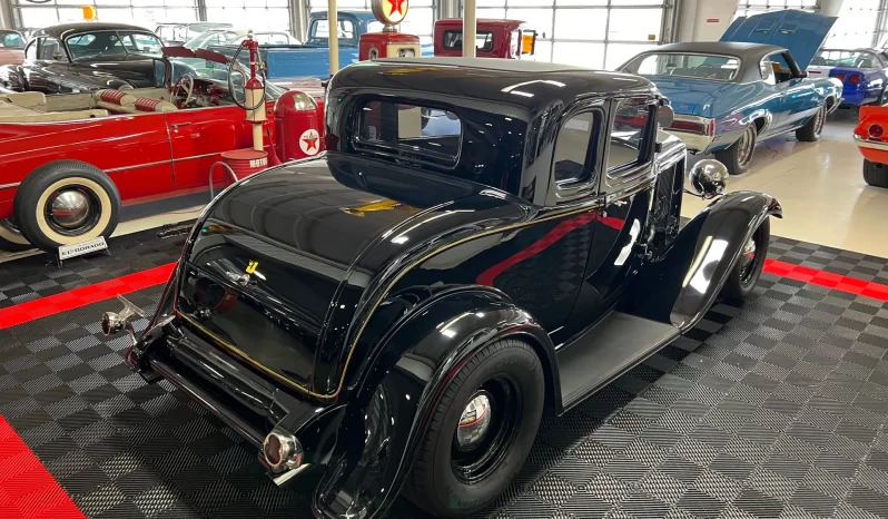 
								1932 Ford Coupe 5-Window full									